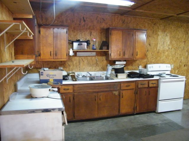 4448 Akersville Rd, Lafayette, TN 37083