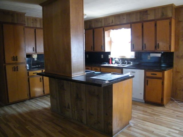 4448 Akersville Rd, Lafayette, TN 37083