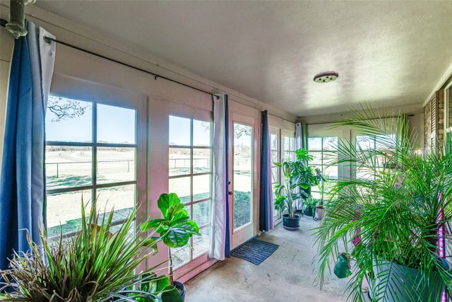 11176 Merrill Road, Pilot Point, TX 76258