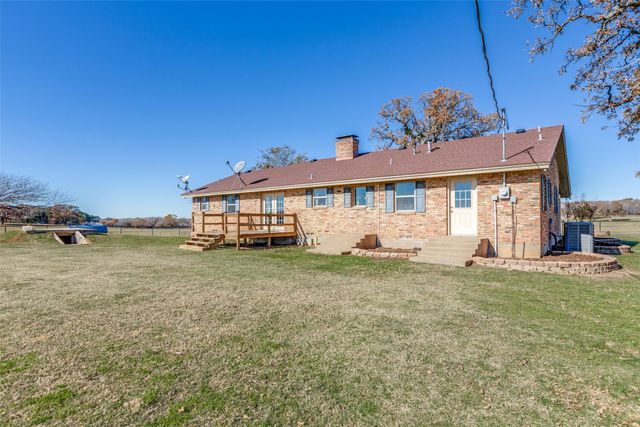 11176 Merrill Road, Pilot Point, TX 76258