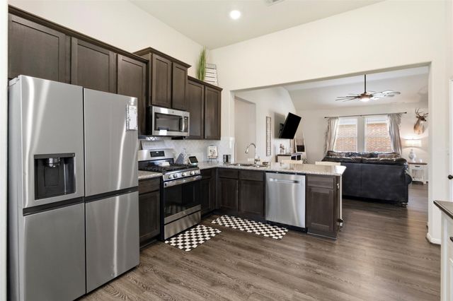 611 Walnut Branch Drive, Baytown, TX 77523