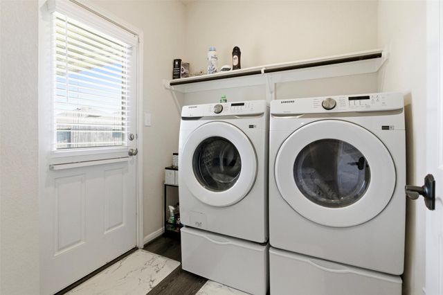 611 Walnut Branch Drive, Baytown, TX 77523