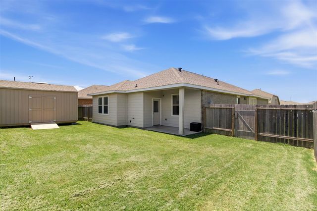 611 Walnut Branch Drive, Baytown, TX 77523