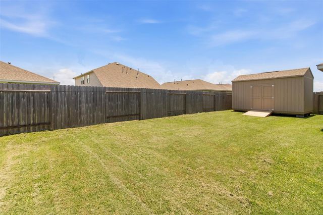 611 Walnut Branch Drive, Baytown, TX 77523