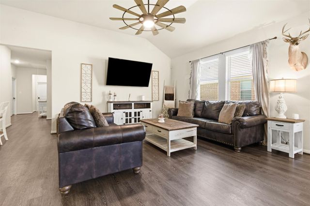 611 Walnut Branch Drive, Baytown, TX 77523