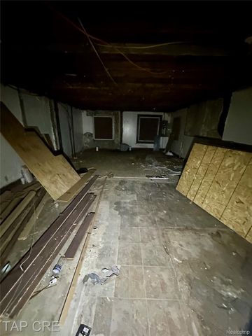 16417 E Warren Avenue, Detroit, MI 48224