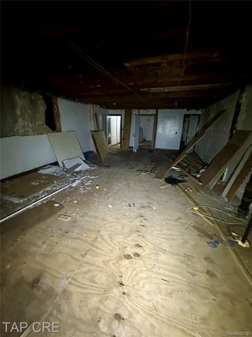 16417 E Warren Avenue, Detroit, MI 48224