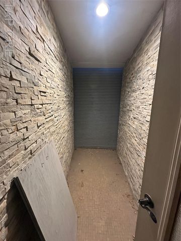 16417 E Warren Avenue, Detroit, MI 48224