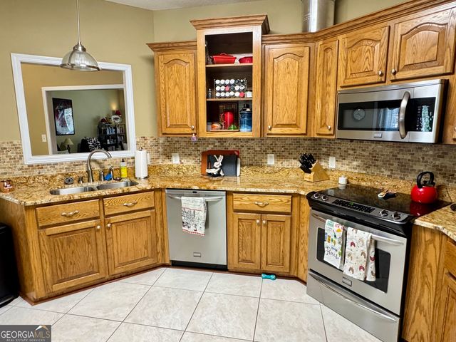 530 Sugarloaf Drive, Macon, GA 31204