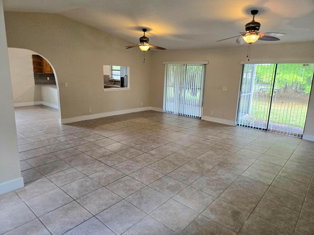 3921 NW 114th Avenue, Coral Springs, FL 33065