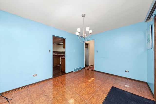 943 E 164th Court, South Holland, IL 60473