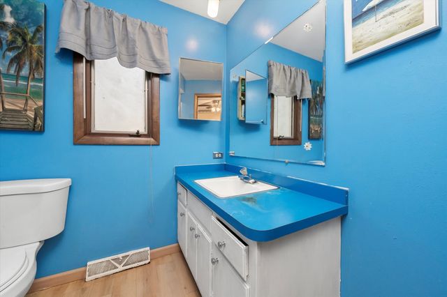 943 E 164th Court, South Holland, IL 60473