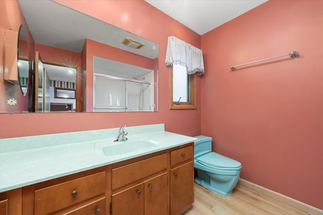 943 E 164th Court, South Holland, IL 60473