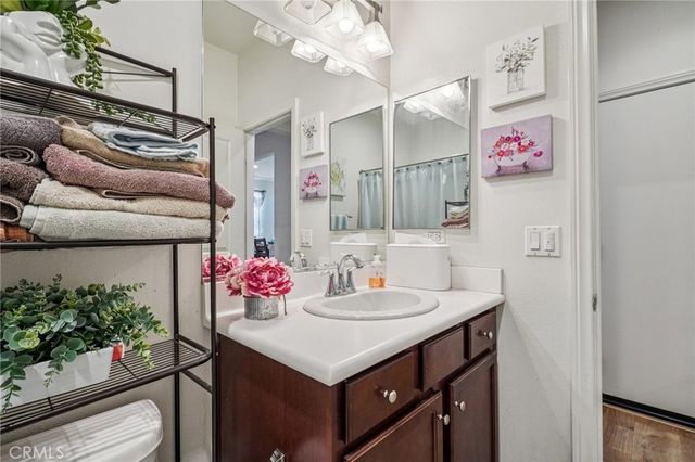 6562 Crescendo Court, Eastvale, CA 92880