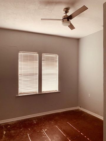 502 W Avenue A Ave, Kingsville, TX 78363