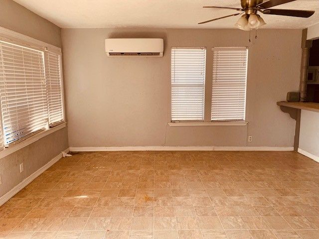 502 W Avenue A Ave, Kingsville, TX 78363