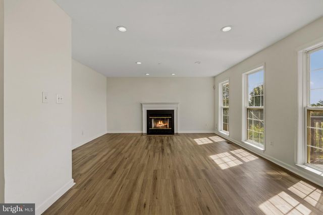 2033 GERMANDER WAY, Woodbridge, VA 22192