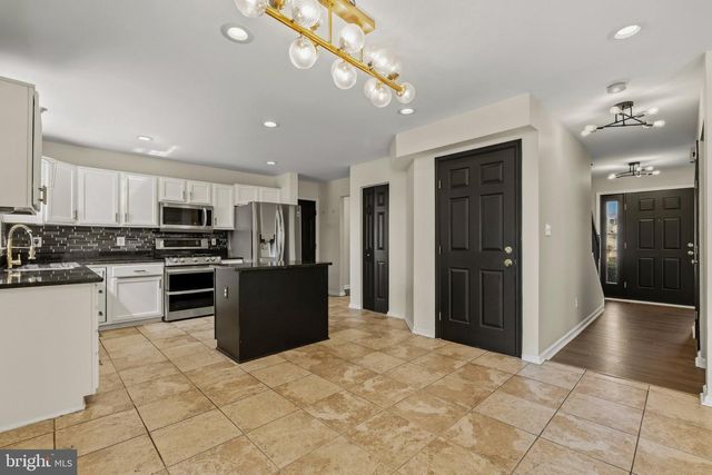 2033 GERMANDER WAY, Woodbridge, VA 22192