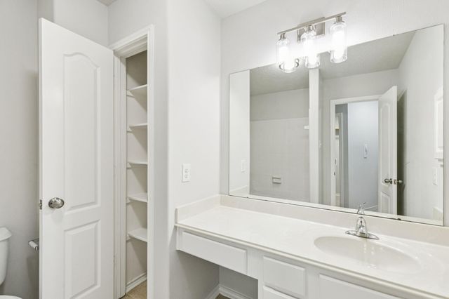 4727 Wilbury Heights Drive, Pasadena, TX 77505