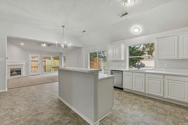 4727 Wilbury Heights Drive, Pasadena, TX 77505