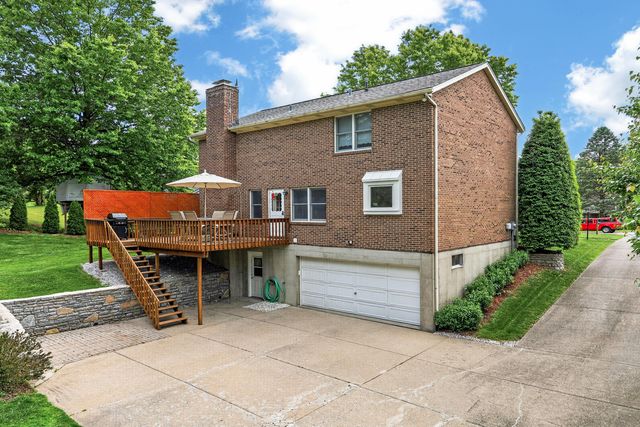 19 Cedar Point, Cold Spring, KY 41076