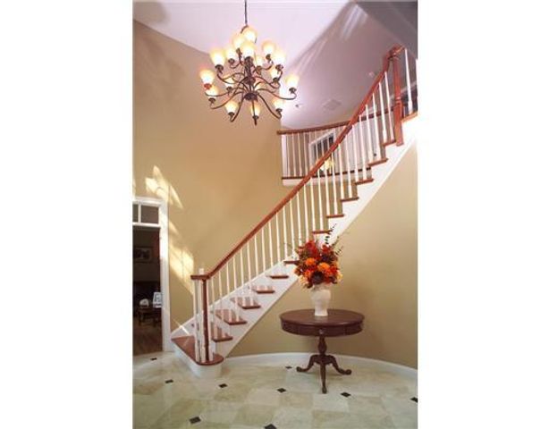 8 VALENTINE Court, Lincoln, RI 02865