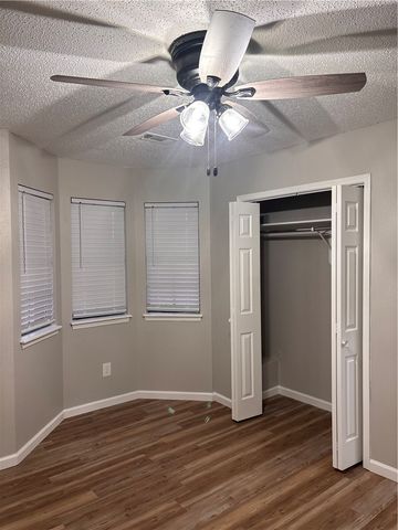 3402 W Center Street, Rogers, AR 72756