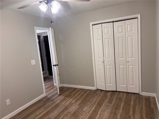 3402 W Center Street, Rogers, AR 72756