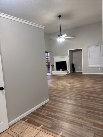 3402 W Center Street, Rogers, AR 72756