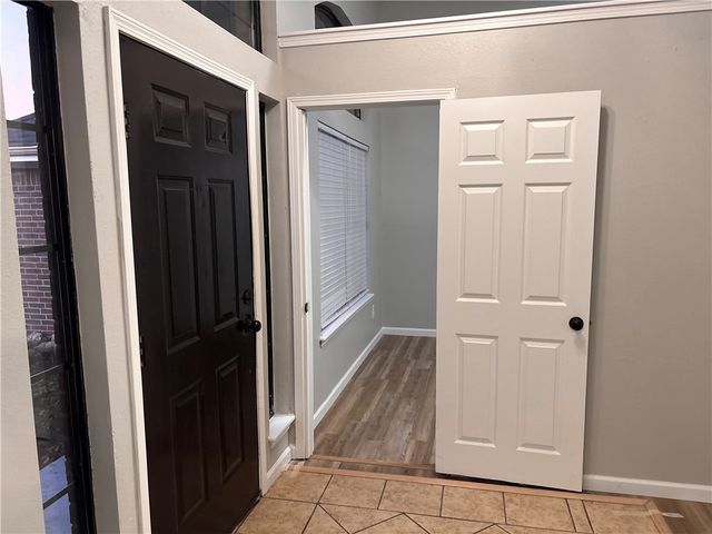 3402 W Center Street, Rogers, AR 72756