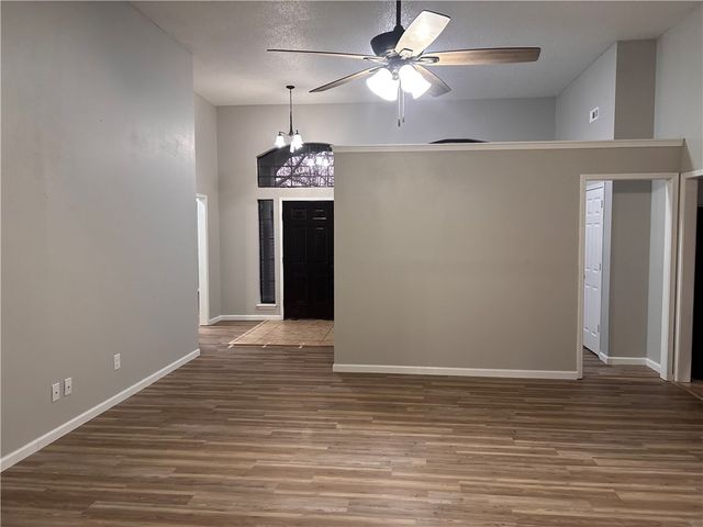 3402 W Center Street, Rogers, AR 72756