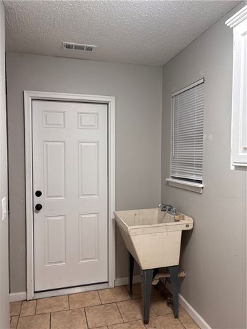 3402 W Center Street, Rogers, AR 72756