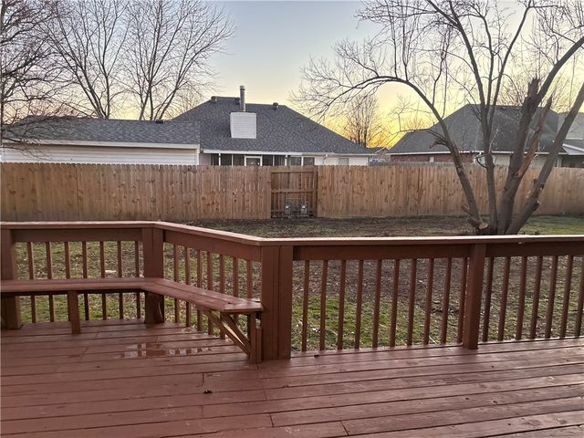 3402 W Center Street, Rogers, AR 72756