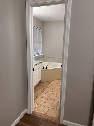 3402 W Center Street, Rogers, AR 72756