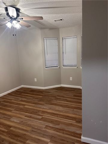 3402 W Center Street, Rogers, AR 72756