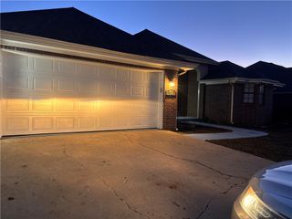 3402 W Center Street, Rogers, AR 72756