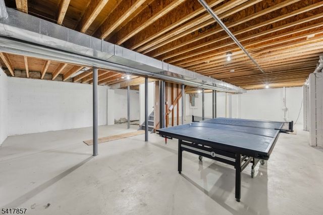 6 Tamzen Ter, Washington Twp., NJ 07882