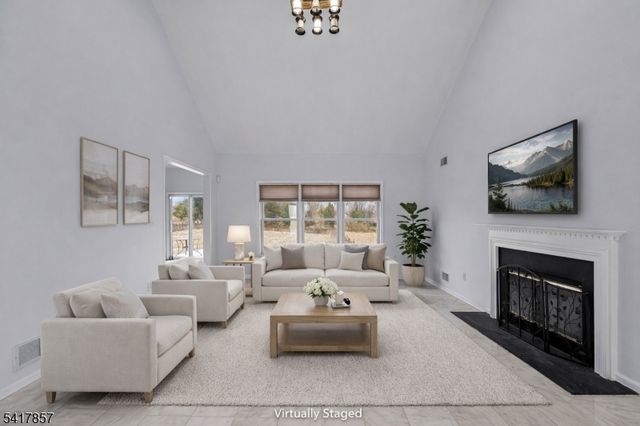 6 Tamzen Ter, Washington Twp., NJ 07882