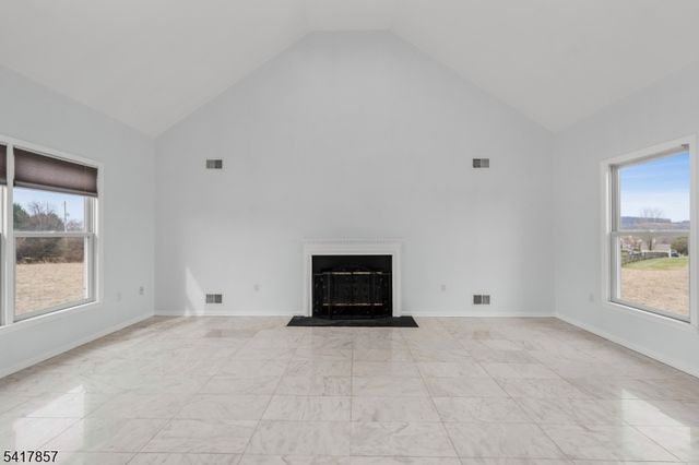 6 Tamzen Ter, Washington Twp., NJ 07882