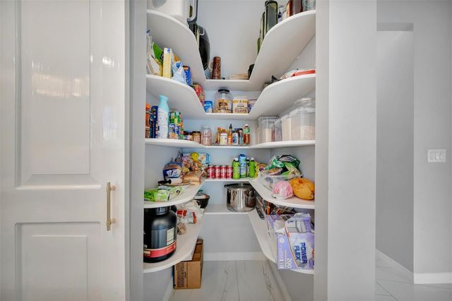 7618 16TH COURT, Sarasota, FL 34243