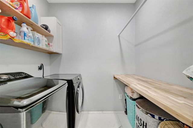 7618 16TH COURT, Sarasota, FL 34243