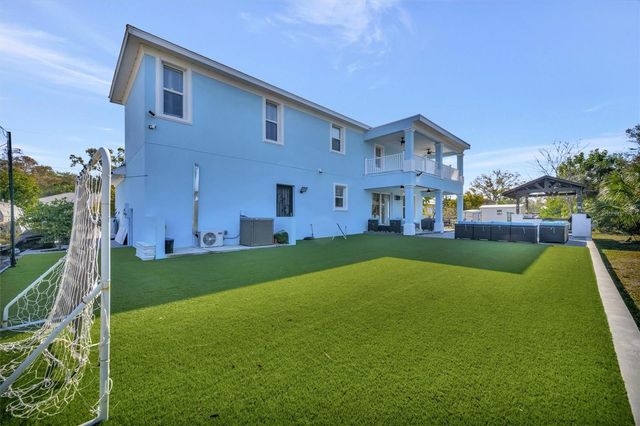 7618 16TH COURT, Sarasota, FL 34243