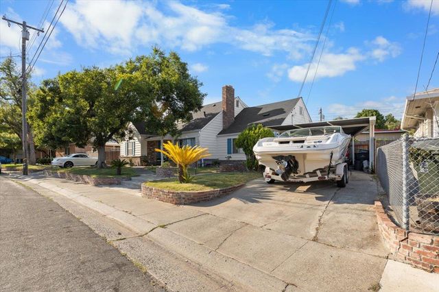 2013 Verano St, Sacramento, CA 95838