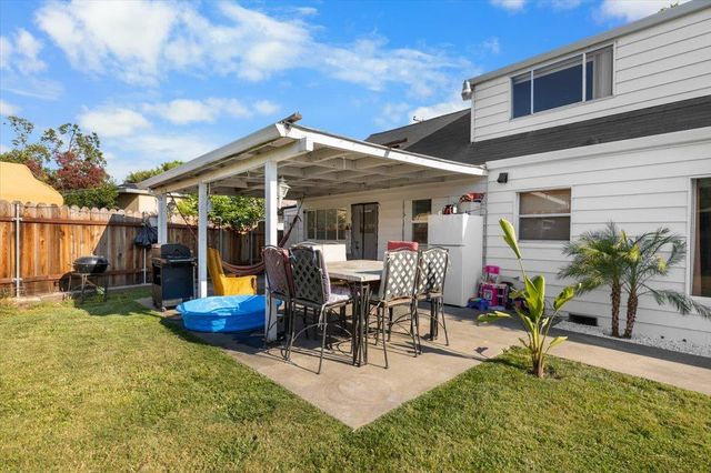 2013 Verano St, Sacramento, CA 95838