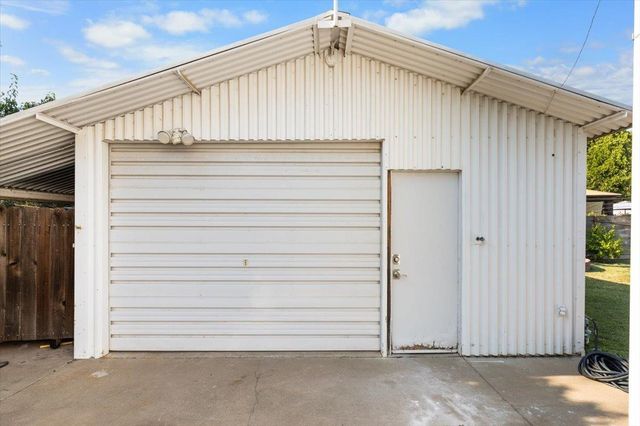 2013 Verano St, Sacramento, CA 95838