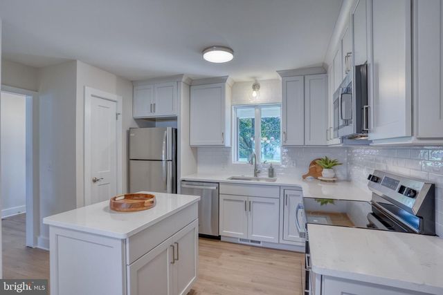 33 VALLEY FORGE DR, Milford, DE 19963