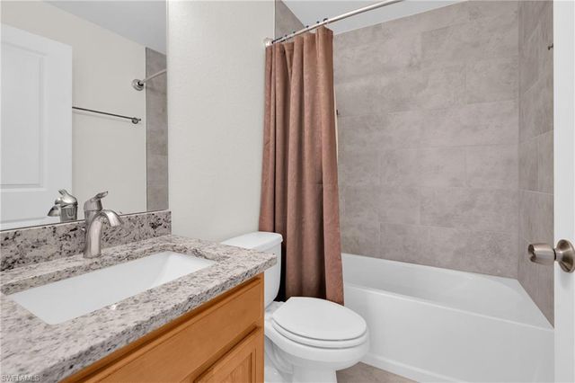 2011 Granada RD, Labelle, FL 33935