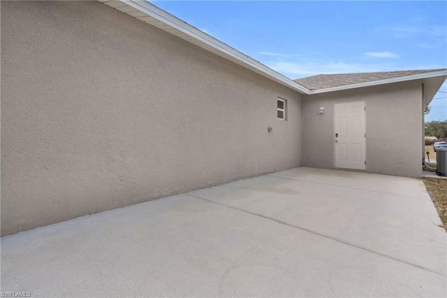 2011 Granada RD, Labelle, FL 33935