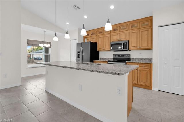 2011 Granada RD, Labelle, FL 33935