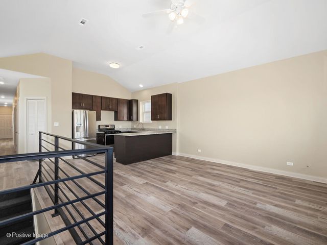 2855 W Arthington Street, Chicago, IL 60612